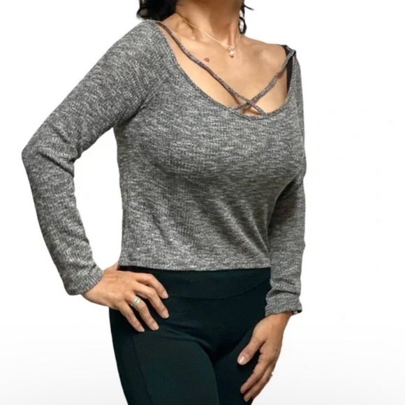 EXPRESS long sleeve strappy ribbed crop top gray - Picture 2 of 6